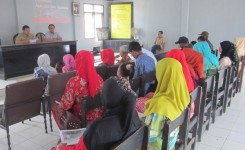 Pembukaan Woman Montly Meeting di Desa Rawabogo